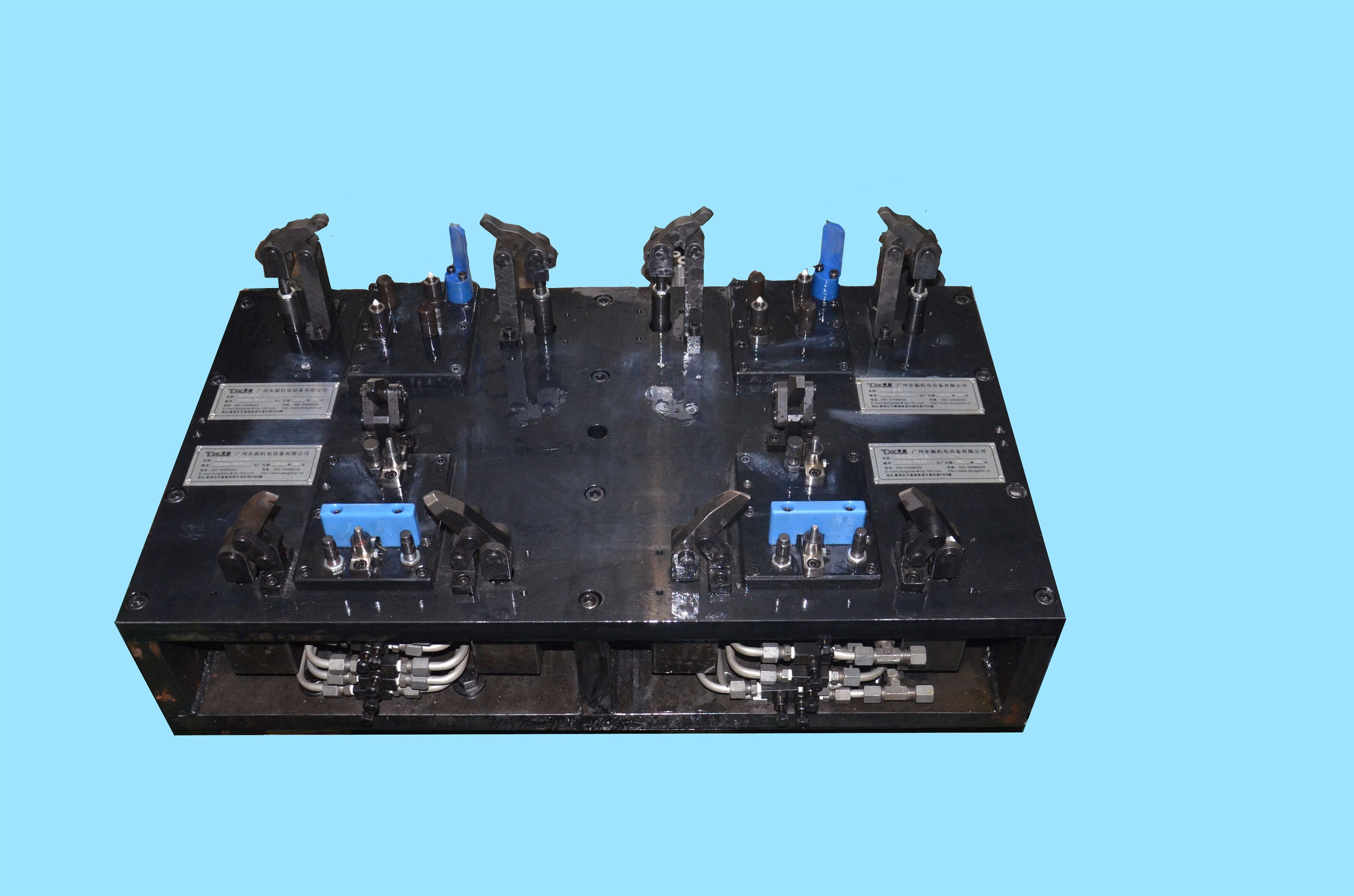 箱体面各孔加工夹具