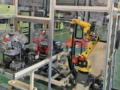 驱动轴自动组装机器人
